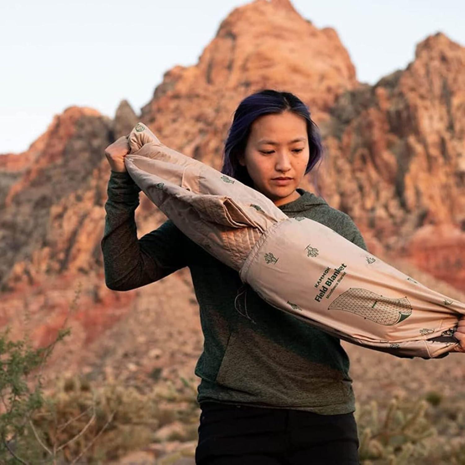 Manta de Campo KAMMOK - Microforro, Resistente al Agua, 213x127 cm