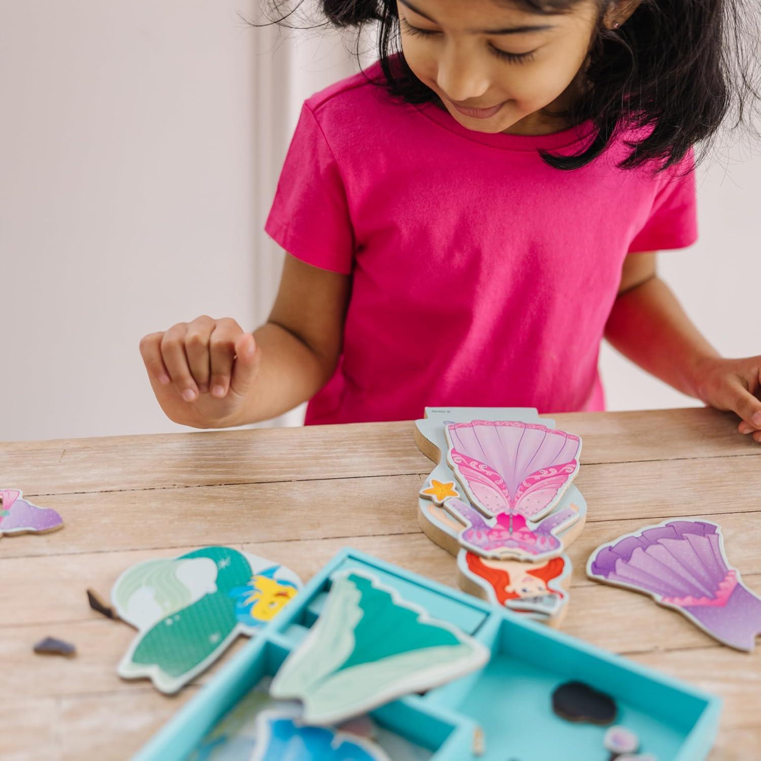 Muñeca Magnética de Madera Ariel Melissa & Doug 35 Piezas