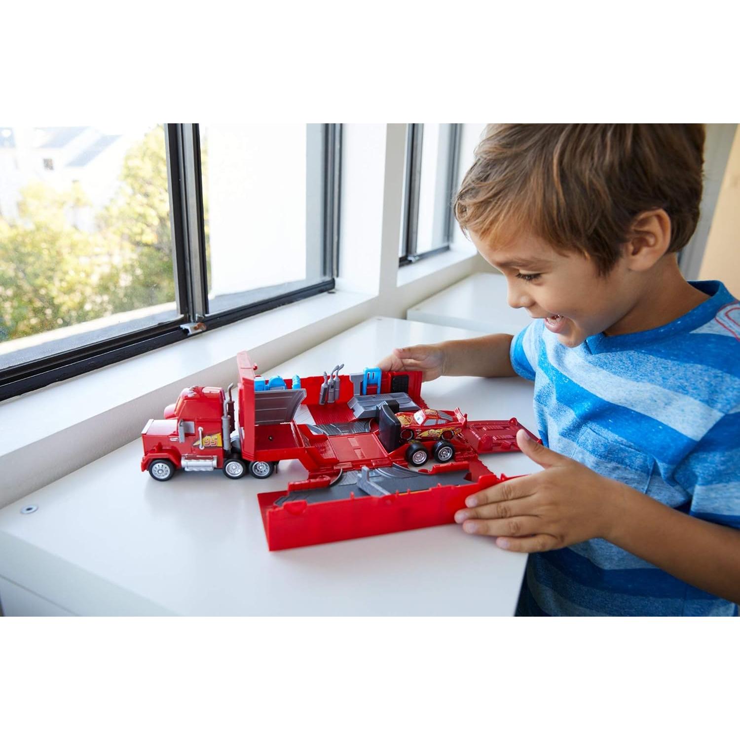Disney Cars Toys Mack Hauler, Movie Playset, Toy Truck and Transporter, Racing Details for Story and Competition Play, Ages 4 and Up
