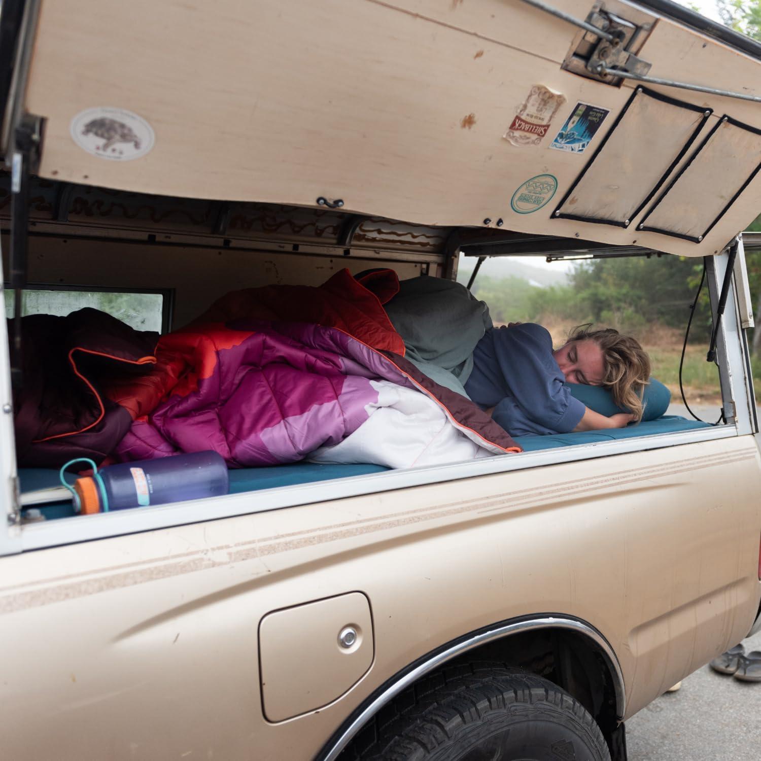 Manta Puffy Original Rumpl Alpenglow 132x190 cm Aislante Reciclado