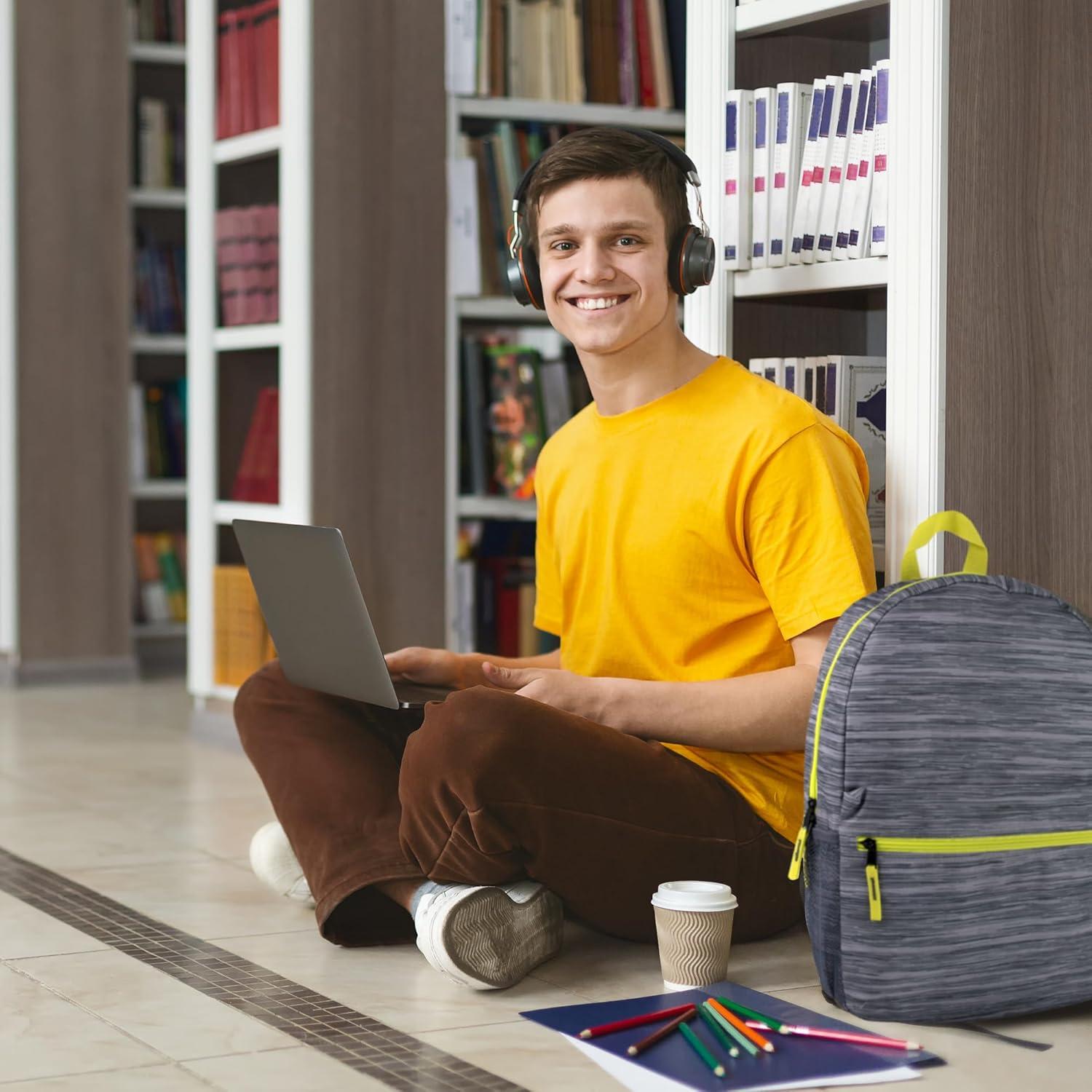 Mochila Escolar Trail Maker 17" Gris Mezclada con Estuche