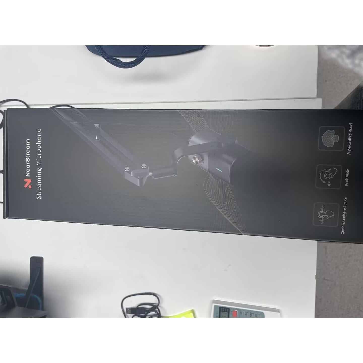 Micrófono Dinámico USB/XLR NearStream AM10X con Brazo Soporte