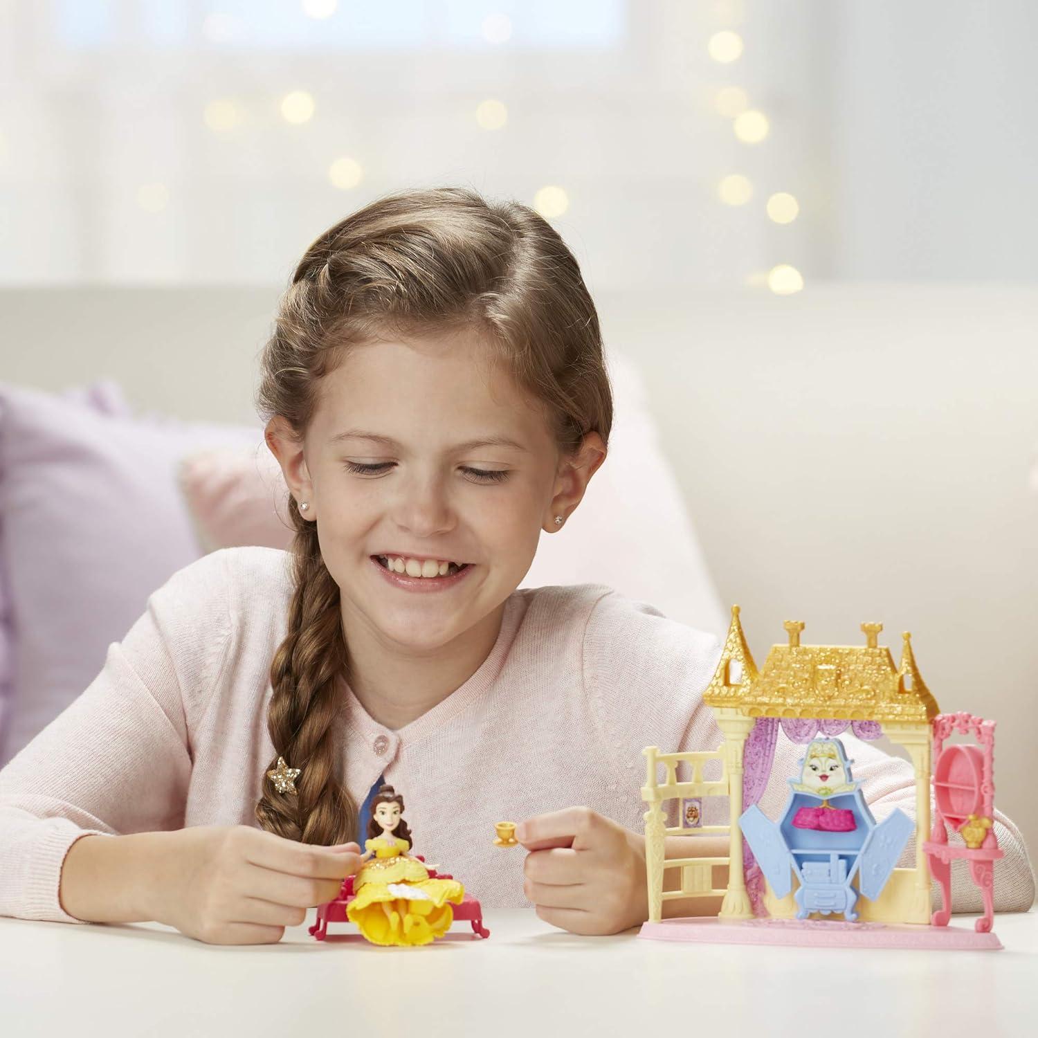 Juego de habitación Disney Princess Belle con muñeca y accesorios