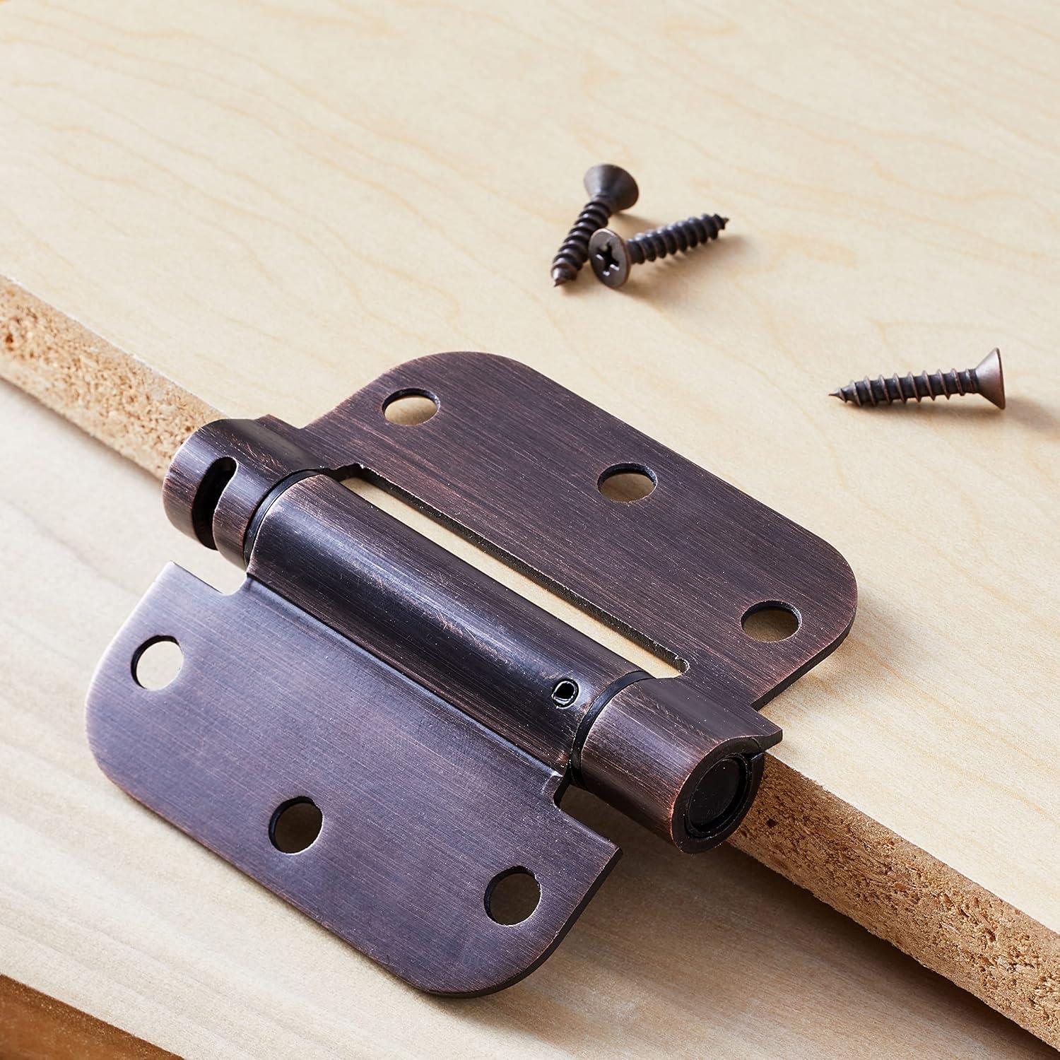 Bisagra de puerta automática Amazon Basics 8.89 cm bronce