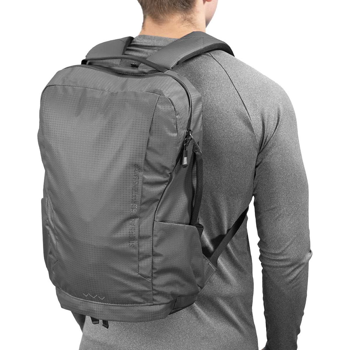 SOG Unisex Surrept/16 CS Liter Carry Lightweight Organized Functional Water-Resistant Nylon Travel Day Backpack, Charcoal/Bright Gray