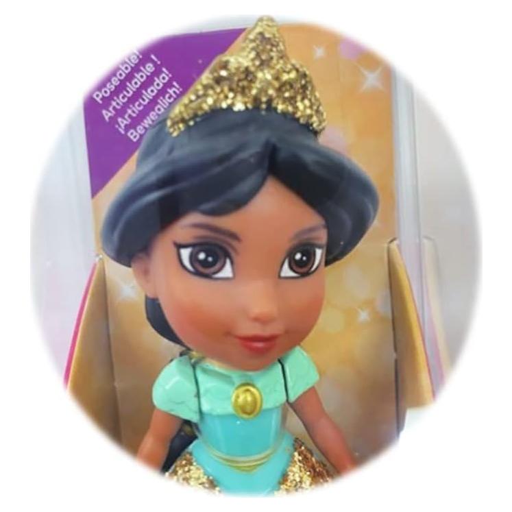 Muñeca Mini Poseable Princesa Disney Jazmín 8.89 cm