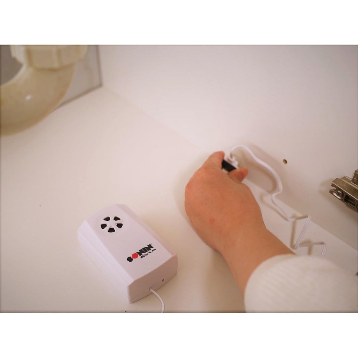 Alarma de Agua Sonin 00701 con Sensor Plano 85 dB