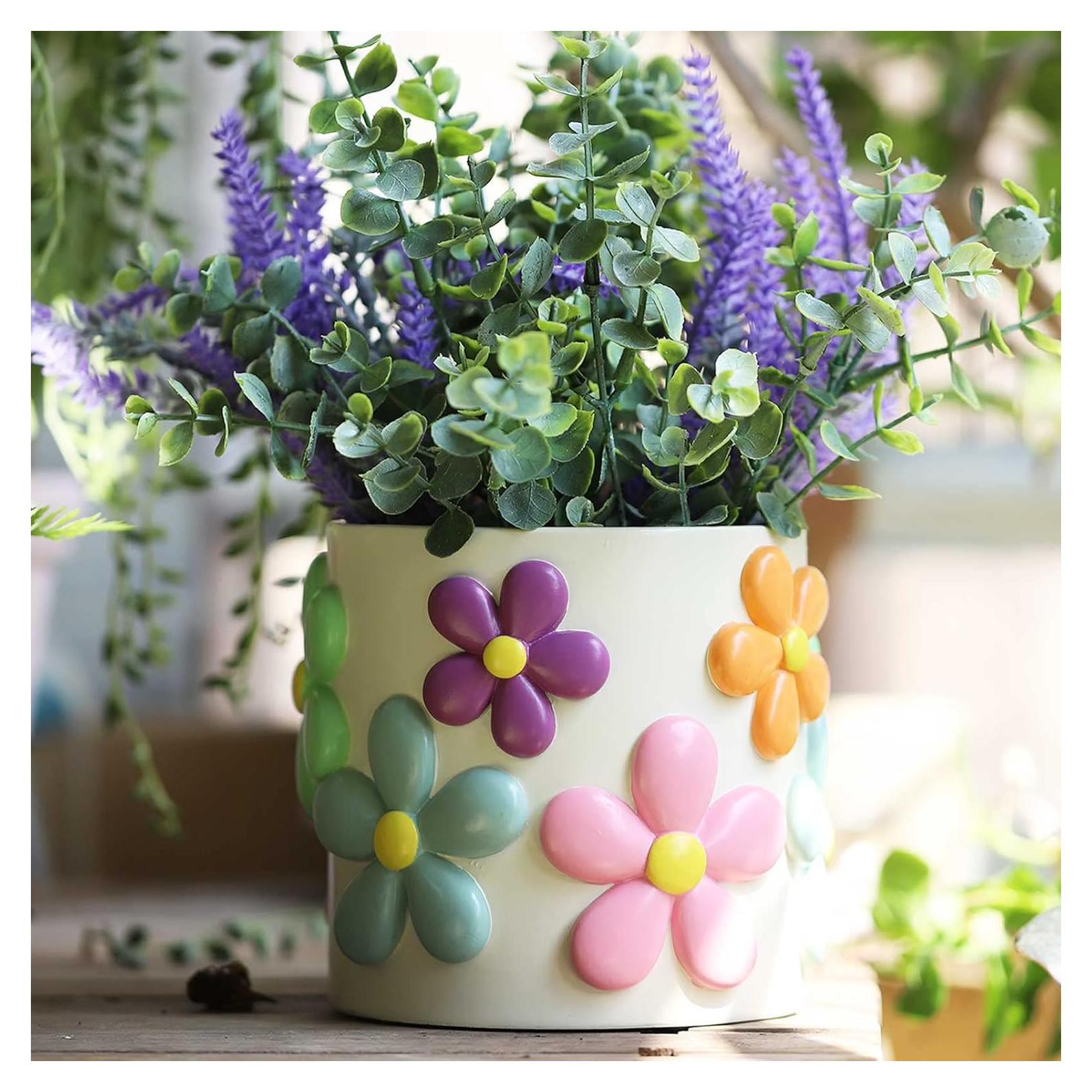 Maceta Decorativa GUGUGO 12.5cm Negra Floral con Drenaje