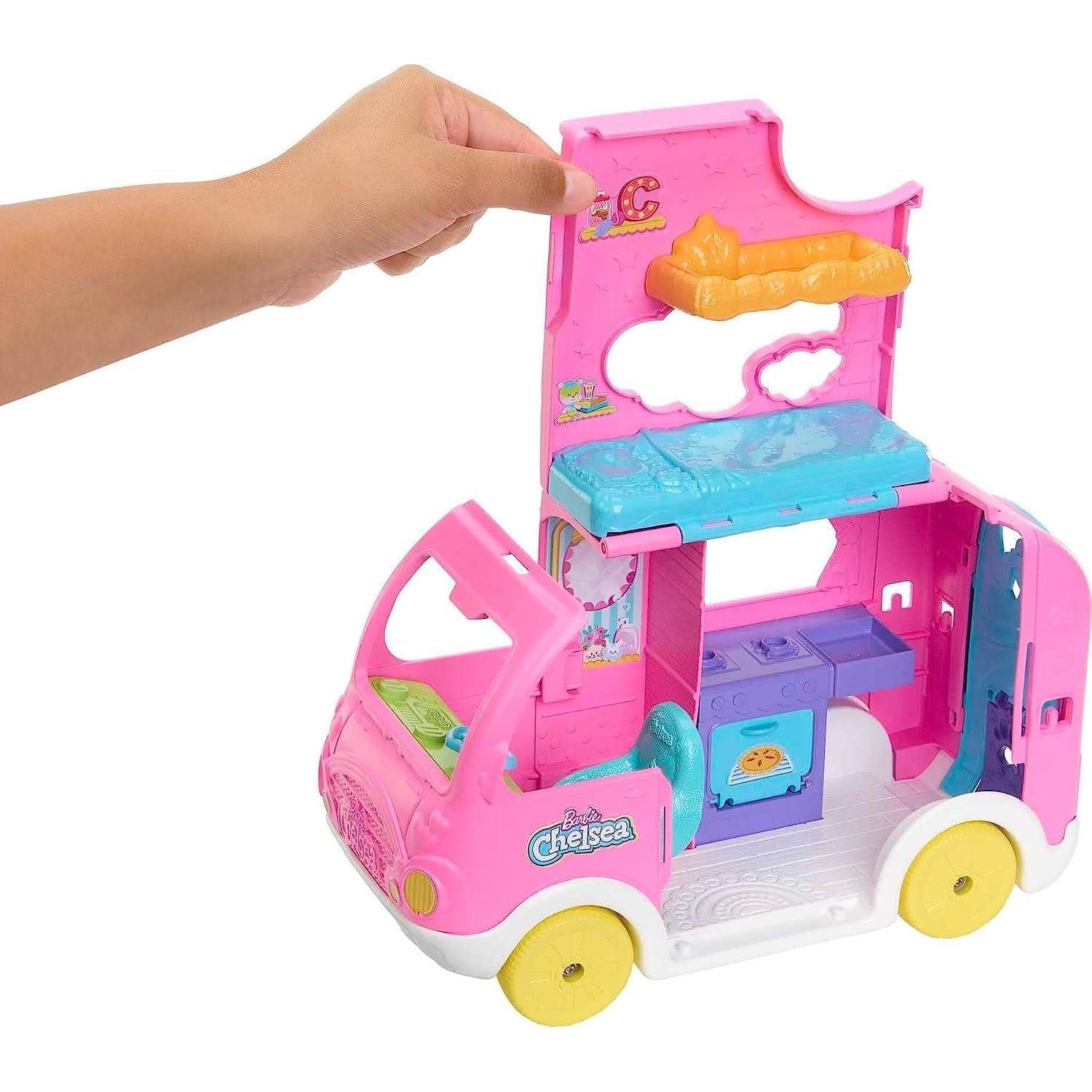 Barbie Camper Chelsea 2-en-1 con Muñeca y Accesorios