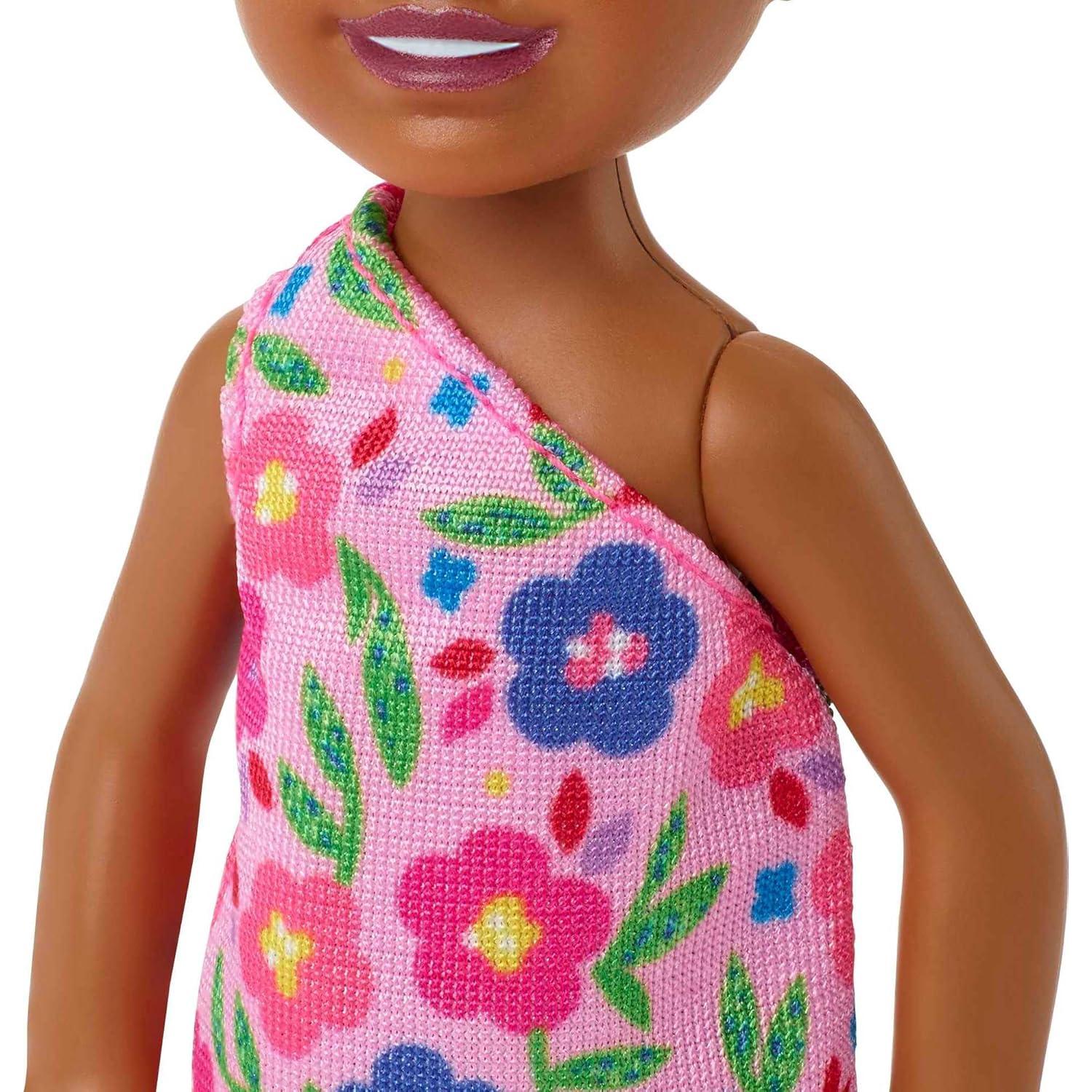 Muñeca Chelsea Barbie 15.24 cm Vestido Flores Rosa