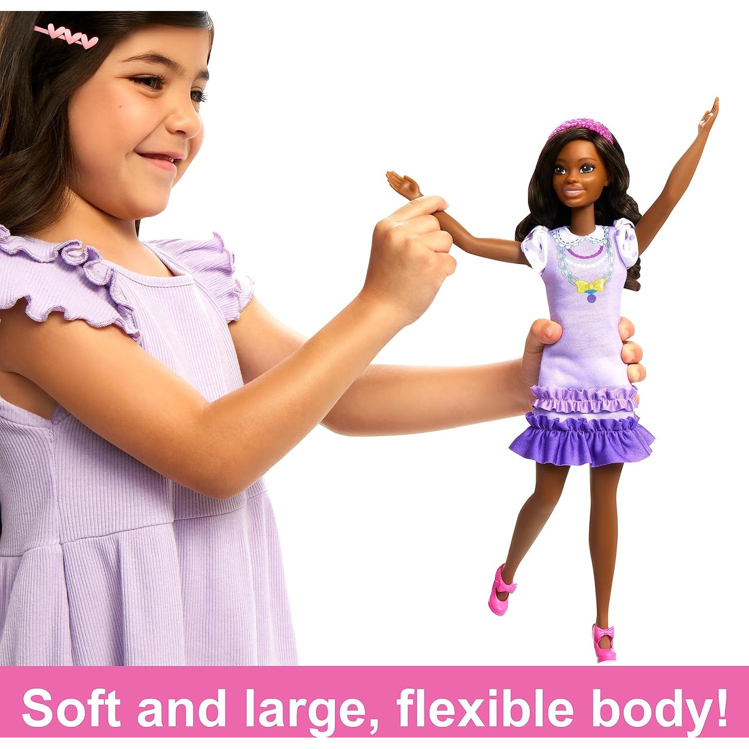 Muñeca Barbie Mi Primera Brooklyn 34.3 cm con Poodle y Accesorios