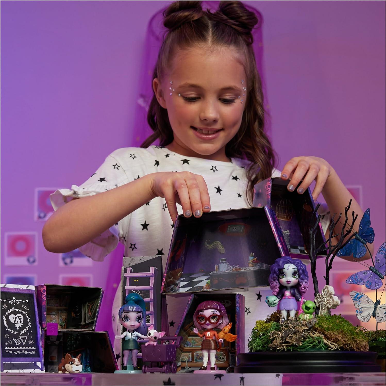 Casa de Muñecas Personalizable Zombaes Forever con 3 Muñecas Zombie y 5 Mascotas