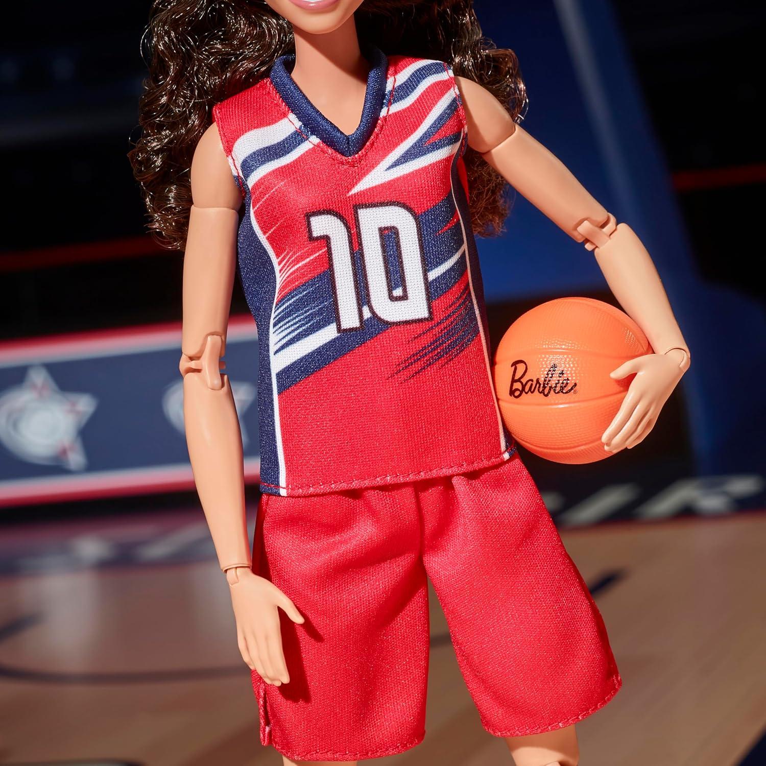 Muñeca Barbie Sue Bird con uniforme No. 10 y baloncesto