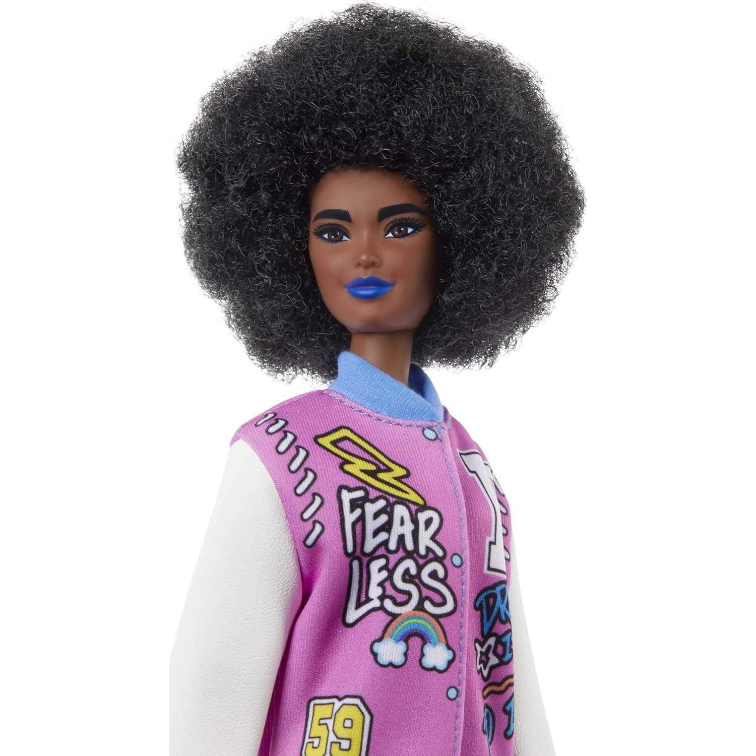 Muñeca Barbie Fashionistas #156 Afro Marrón con Abrigo Gráfico