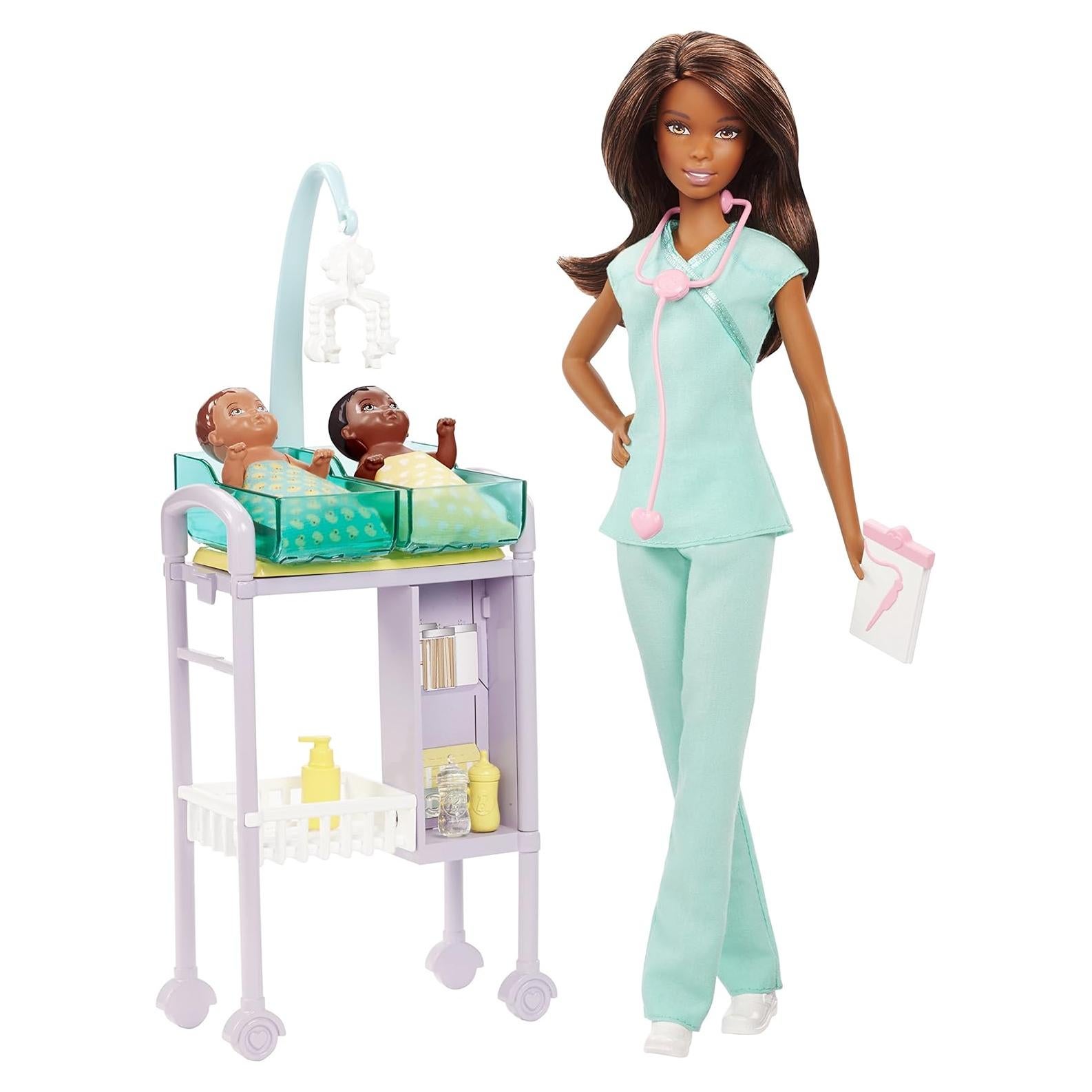 Muñeca Barbie Doctor de Bebés Mattel con Accesorios