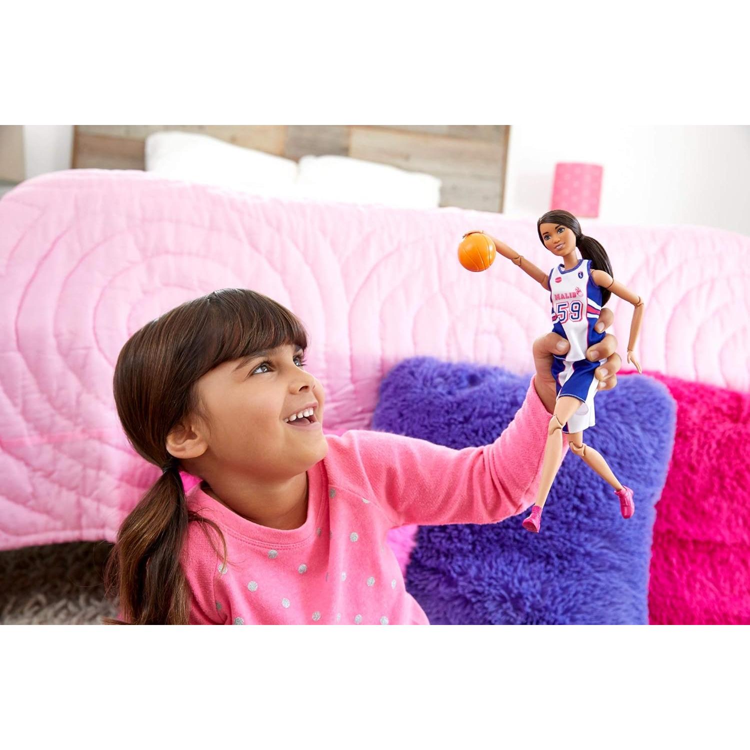 Muñeca Barbie Hecha para Moverse Baloncesto 22 Articulaciones