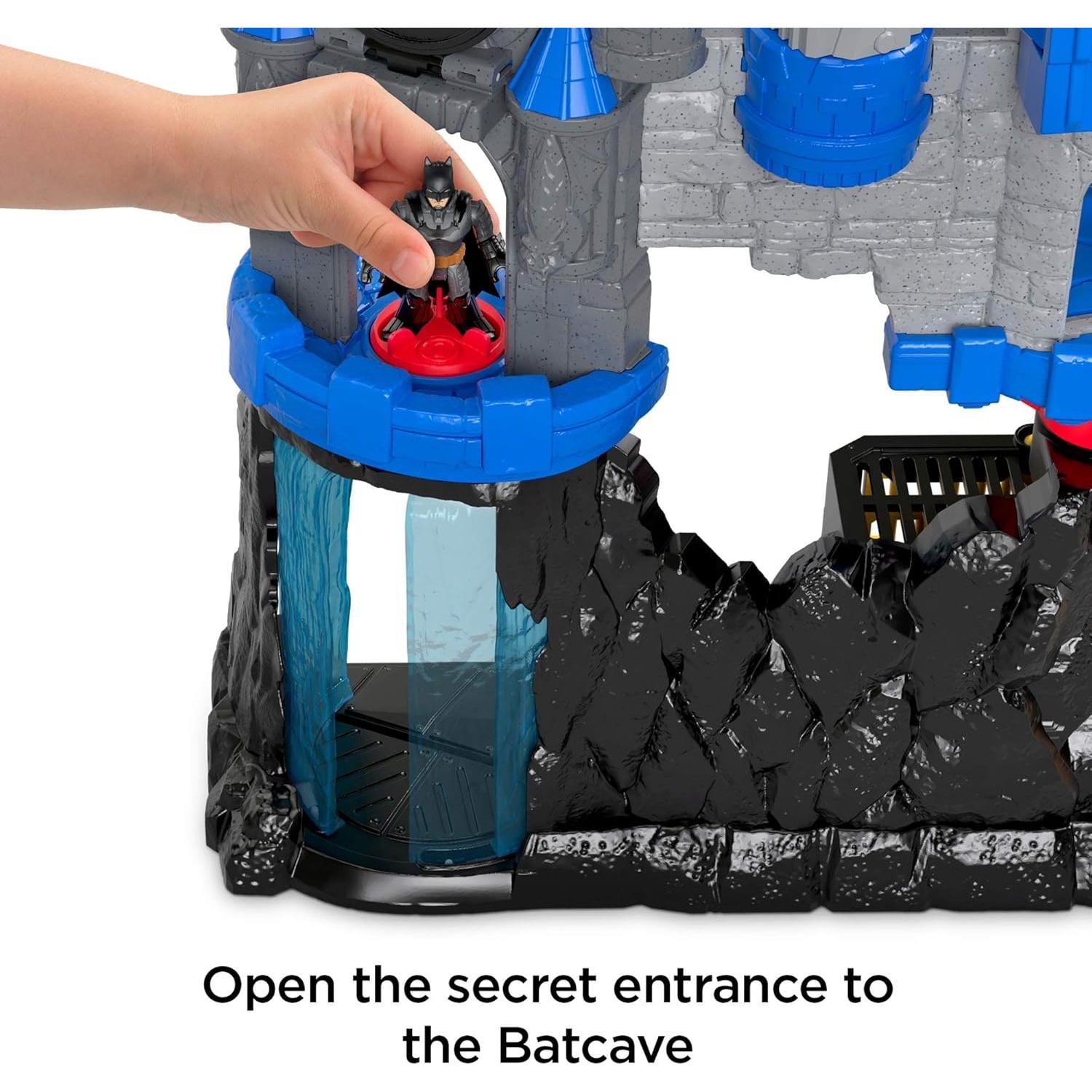 Fisher-Price Batcueva de Batman con Figura y Batimoto