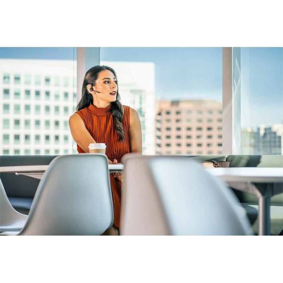 Voyager 5200 UC USB-A Bluetooth Headset +BT700 Adapter