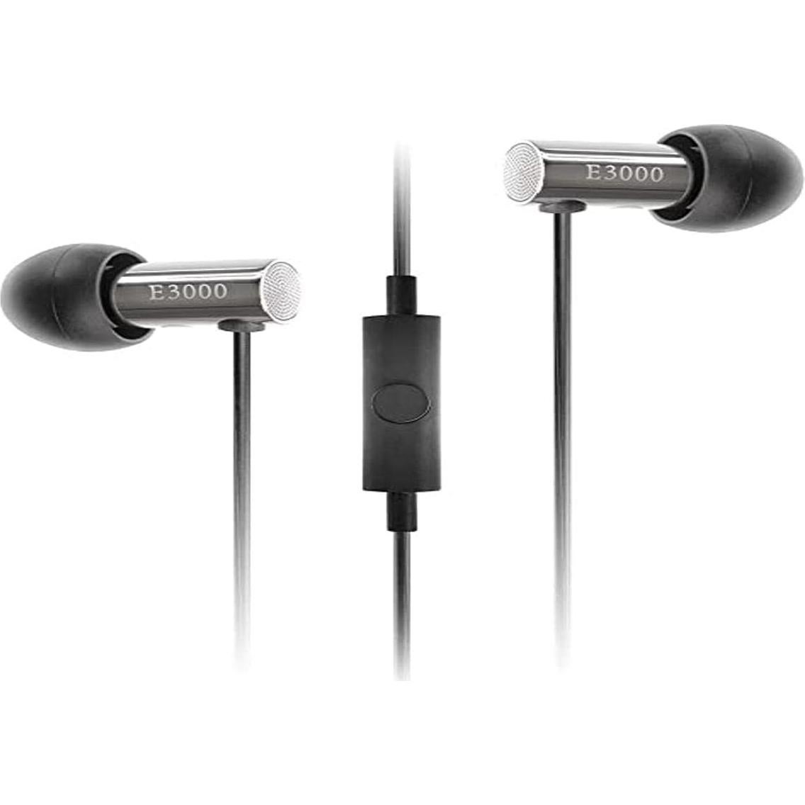 Final FI-E3DSSC in Ear Isolating Earphones with Smartphone Controls and Microphone - Chrome/Black