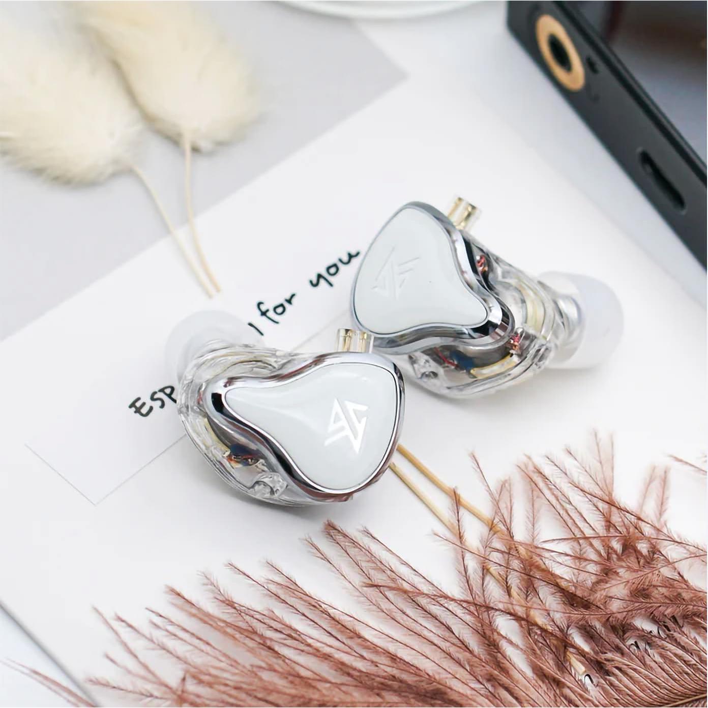 Auriculares In-Ear KZ ZAS 7BA+1DD Híbridos Blanco Sin Mic
