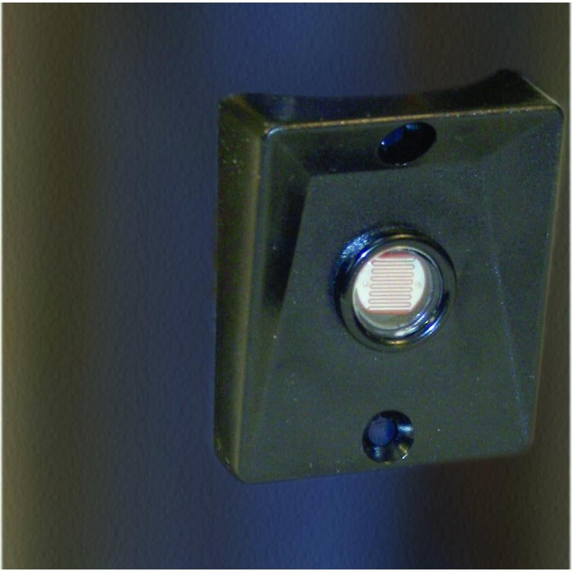 Sensor de Luz Automático Solus SPC-320 120V Negro