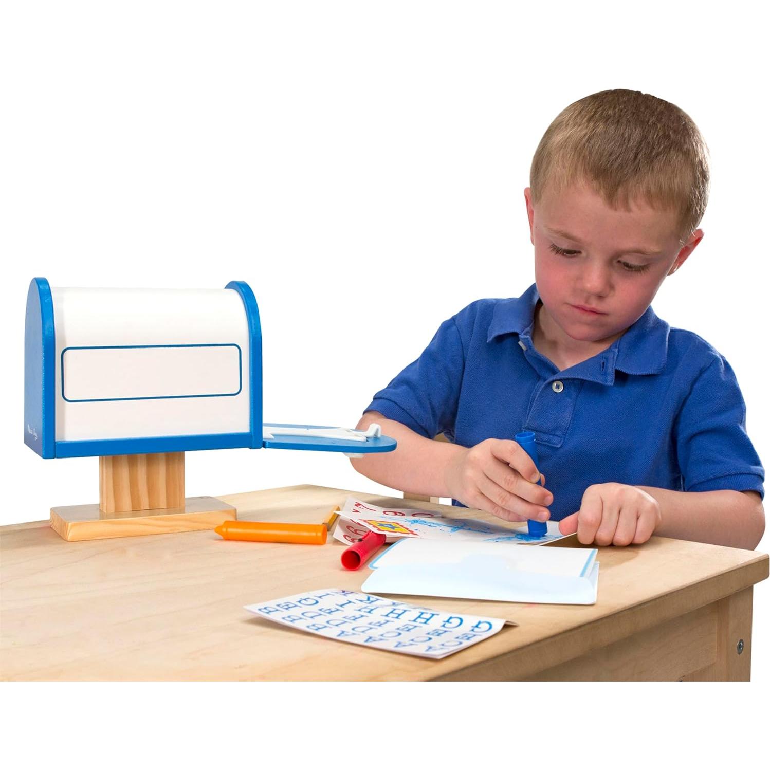 Buzón de Madera Melissa & Doug con Cartas Reutilizables