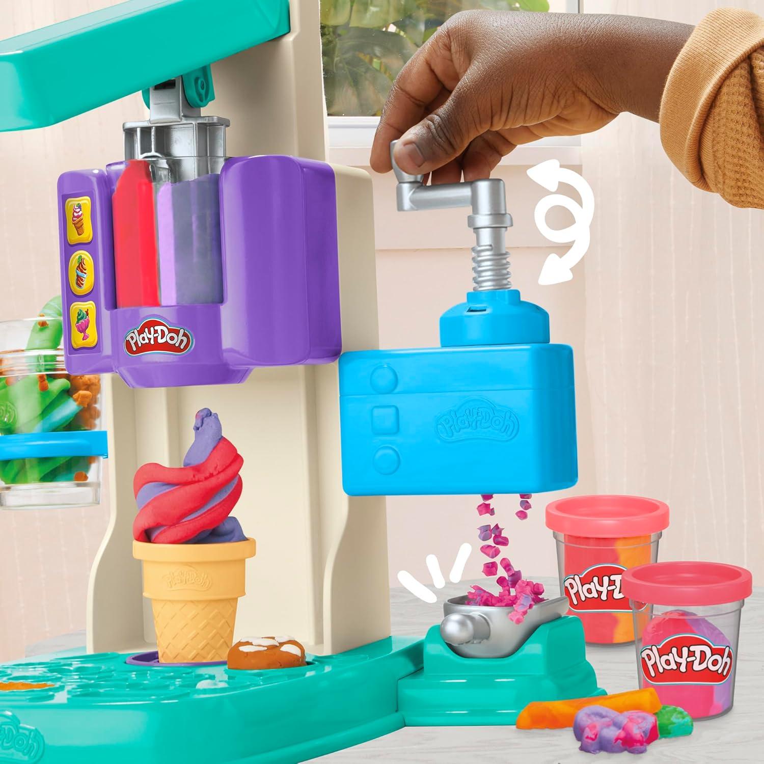 Juego de helados Play-Doh Arcoíris con 7 accesorios