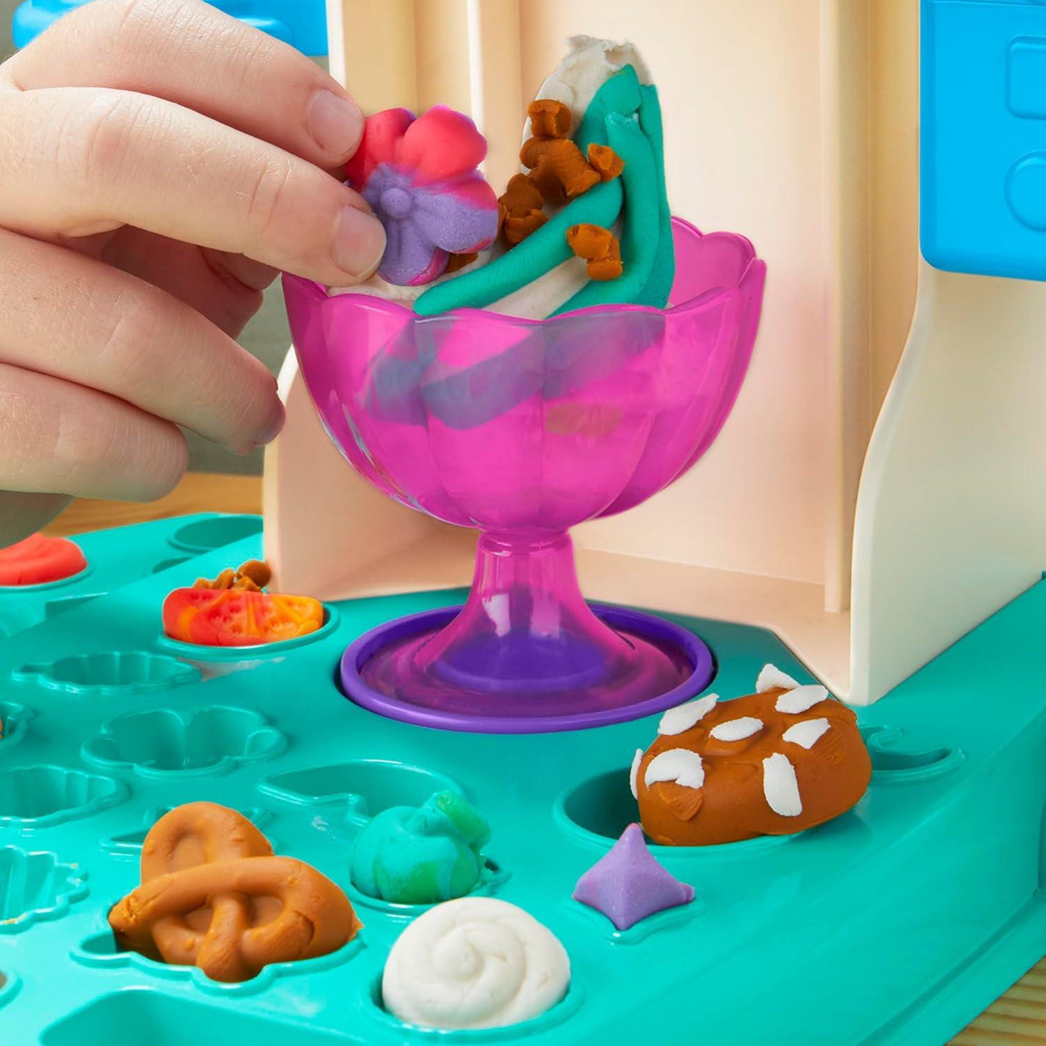 Juego de helados Play-Doh Arcoíris con 7 accesorios