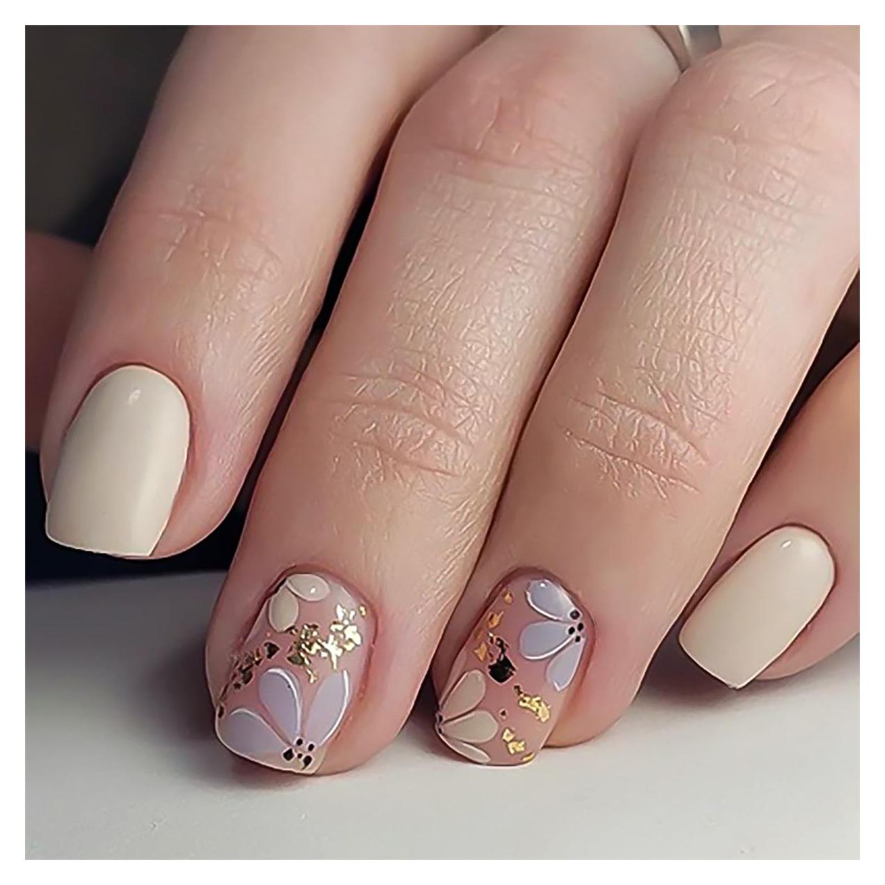 Uñas Postizas Cortas Beige Stbisen con Flores y Acabado Brillante