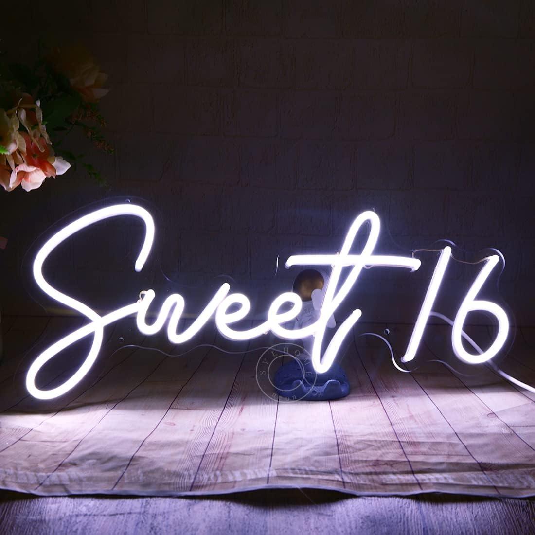 Luz de Neón LED SYLHOME Sweet 16 43x18.5 cm USB Blanco Frío