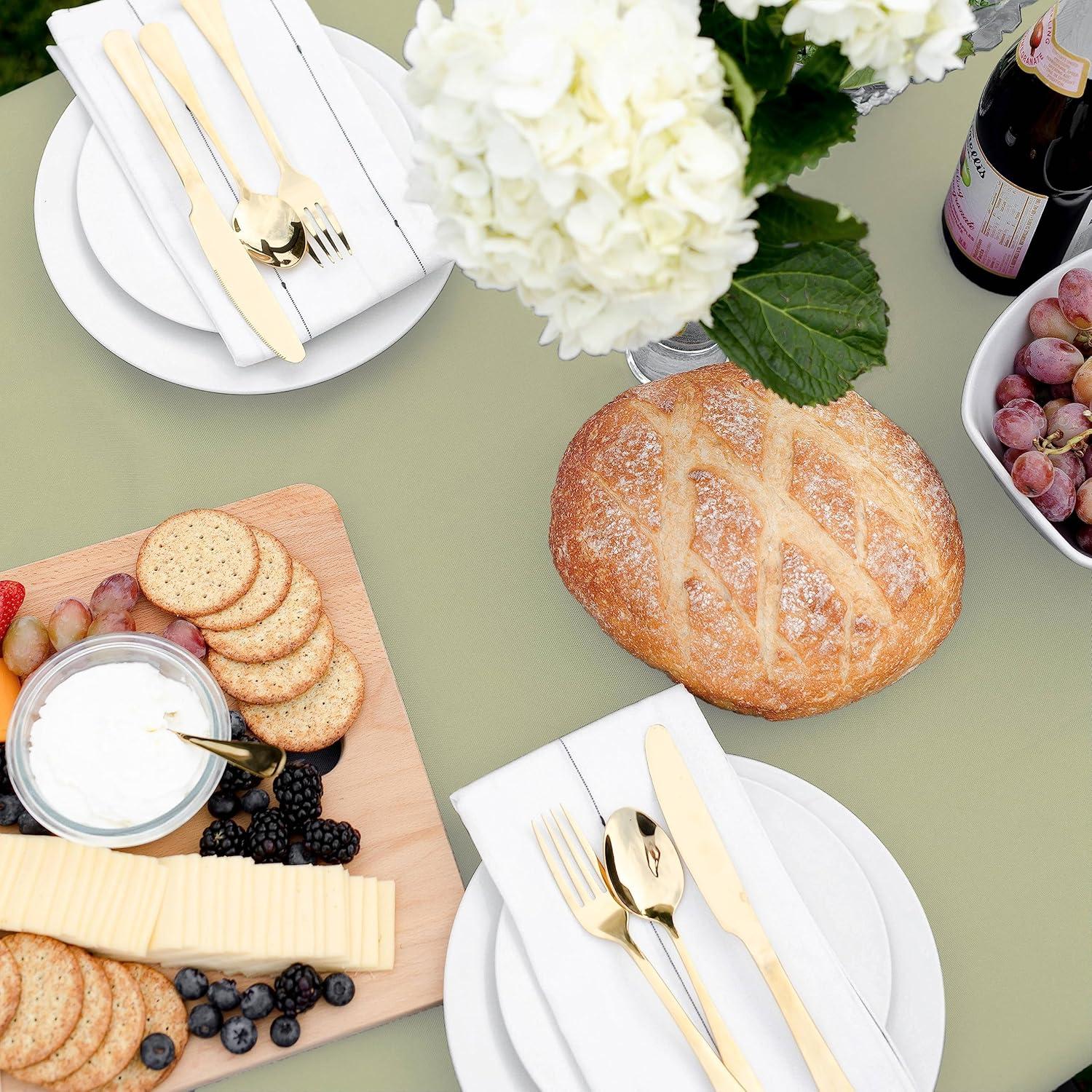 Mantel Rectangular de Poliester 182.88x76.2 cm Shamrock Home Crema