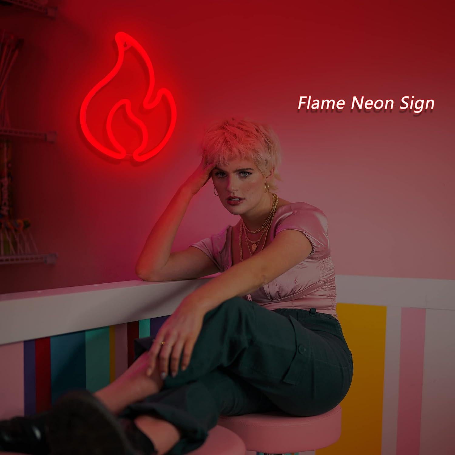 Luz de Neón LED Llama BK-Neon Life 30x23 cm Rojo