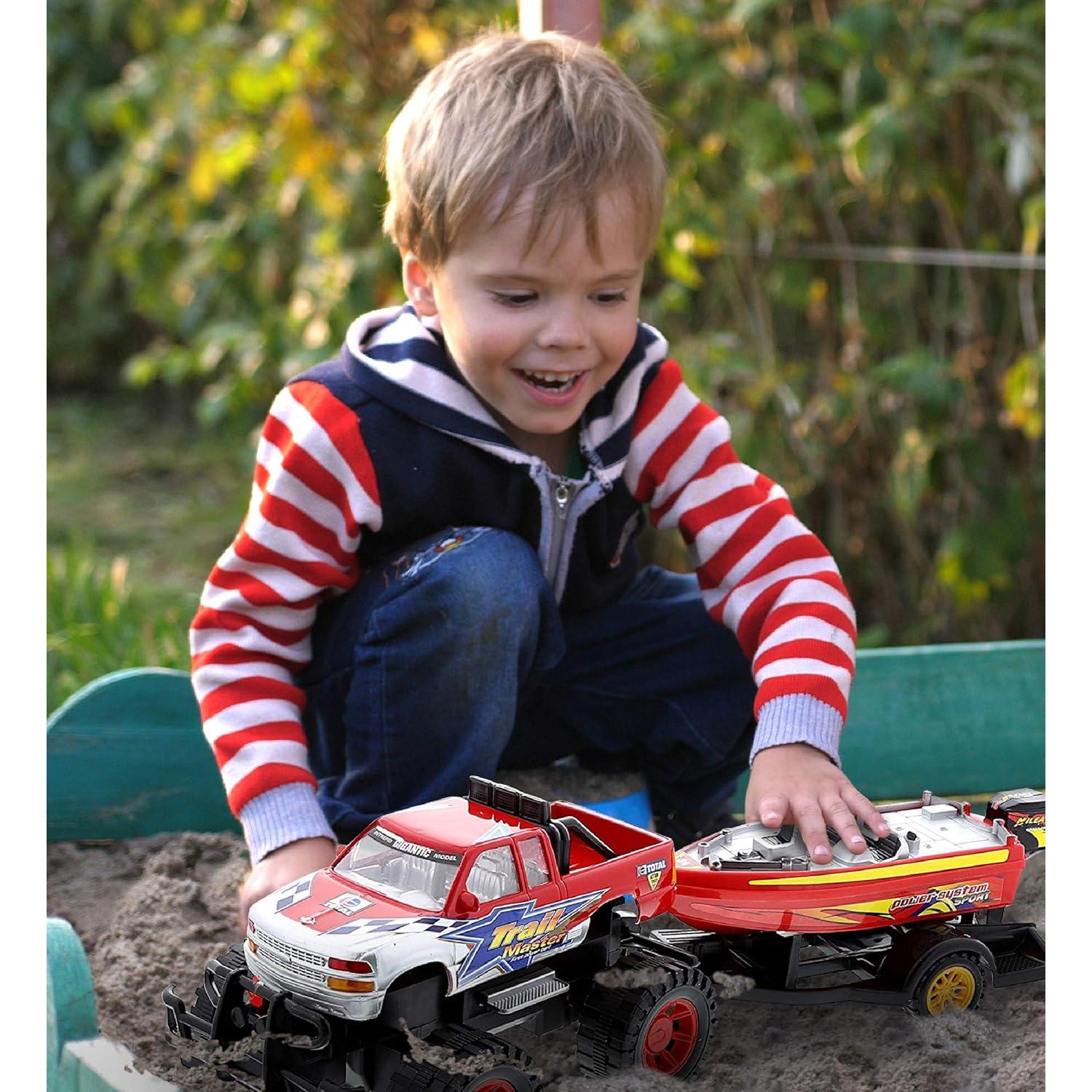 Juego de Camión Monstruo Mozlly con Remolque y Barco 22 cm