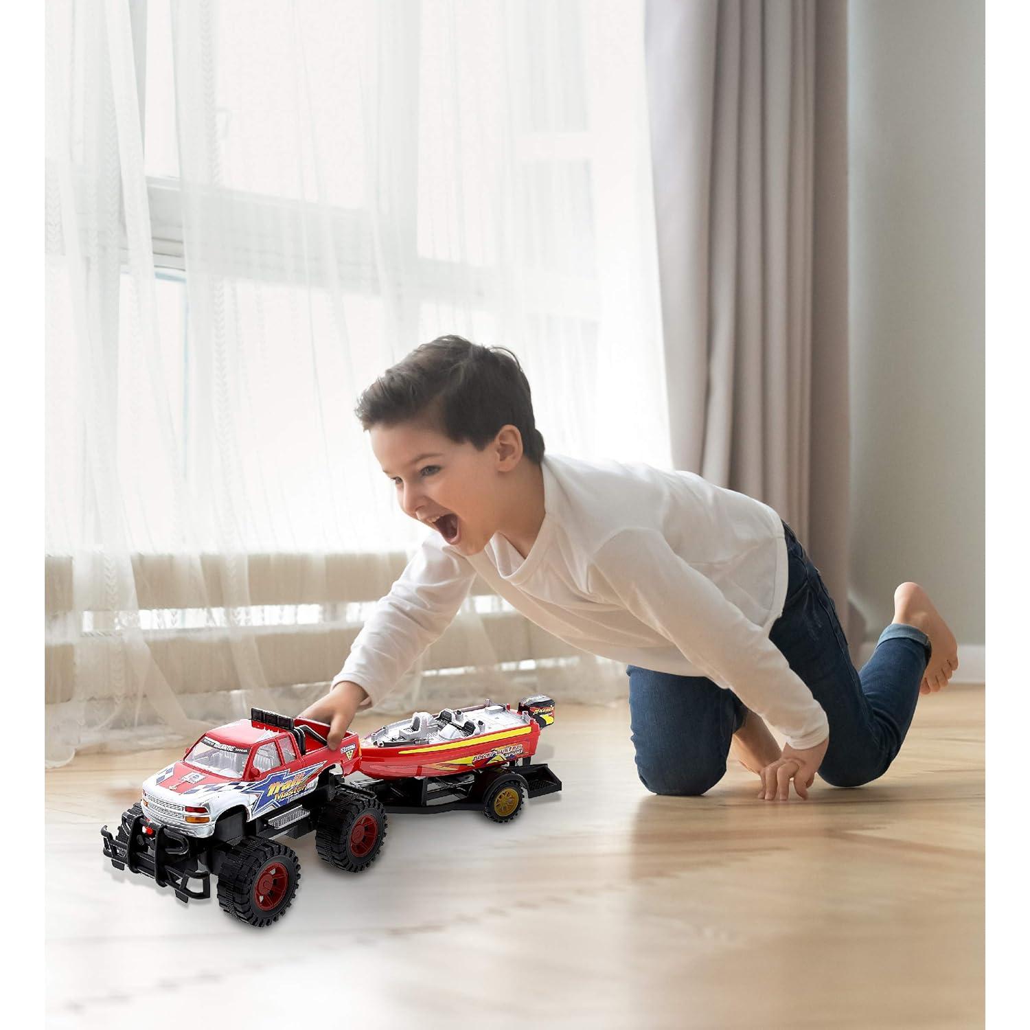 Juego de Camión Monstruo Mozlly con Remolque y Barco 22 cm