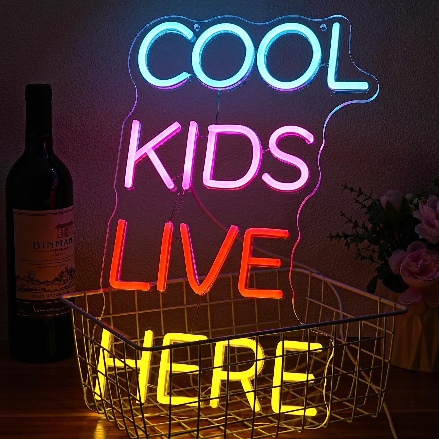 Letrero Neón Cool Kids Live Here LED Decoración Pared 42.9x28.7cm
