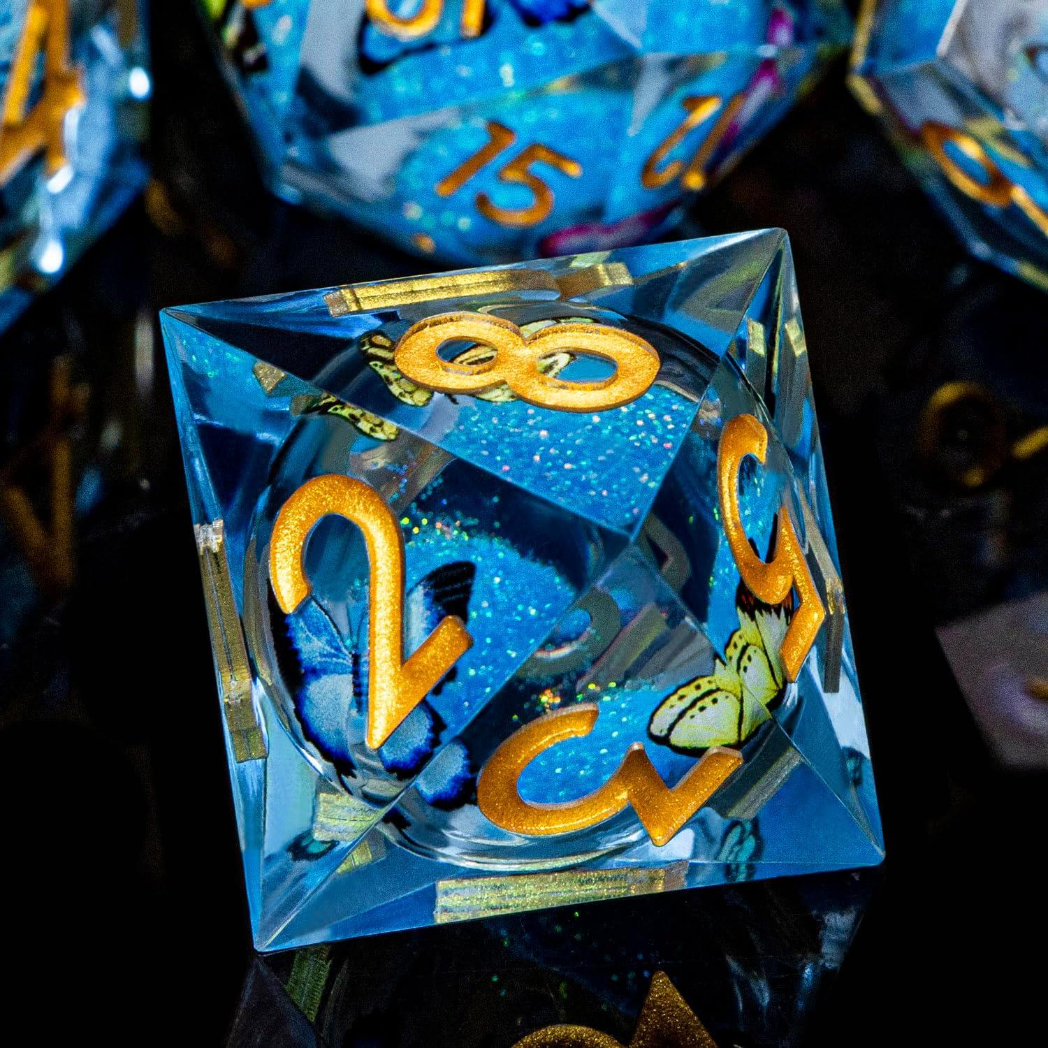 Juego de Dados DND Mariposa ORIFANTOU con Núcleo Líquido