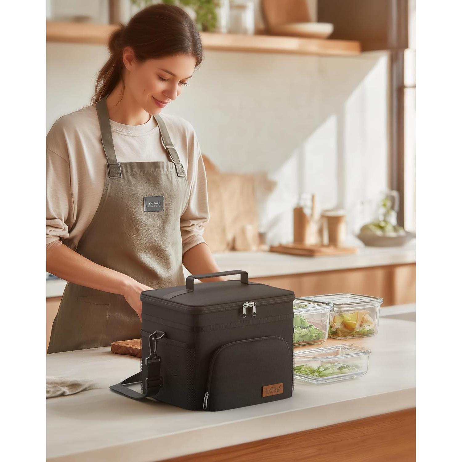 Caja de Almuerzo Aislada HOTOR Negra 8.5L 25.9x17.5x21.6cm