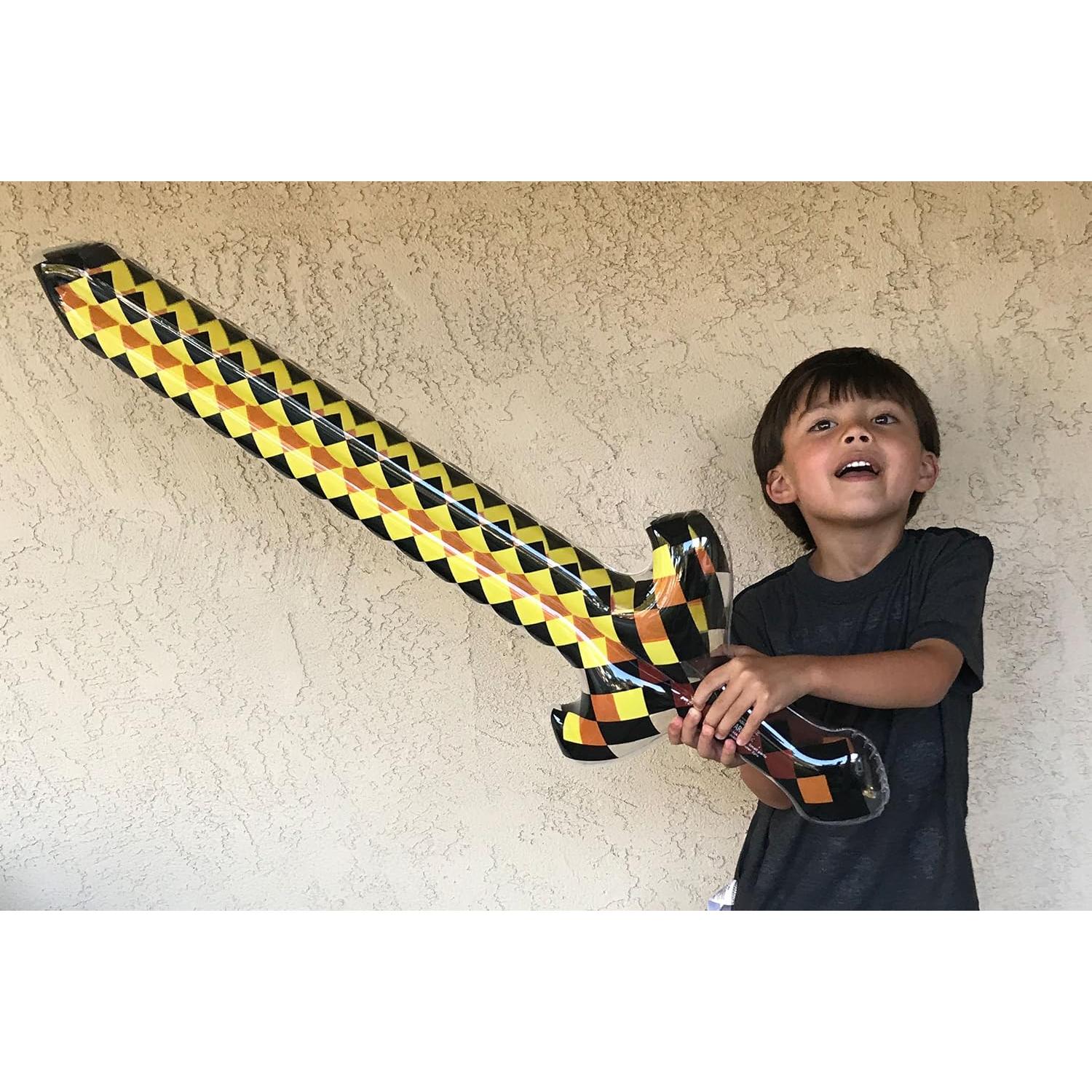 Paquete de 6 Armas Inflables Megasumer - Espadas y Hachas