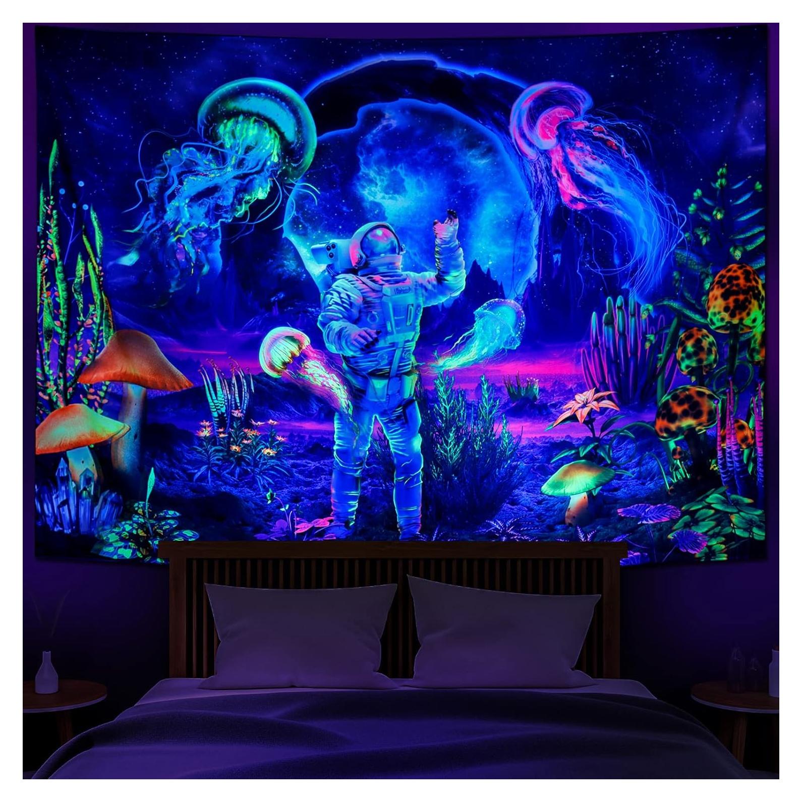 Tapiz Blacklight Medusa Astronauta Heopapin 133x100cm UV Reactivo