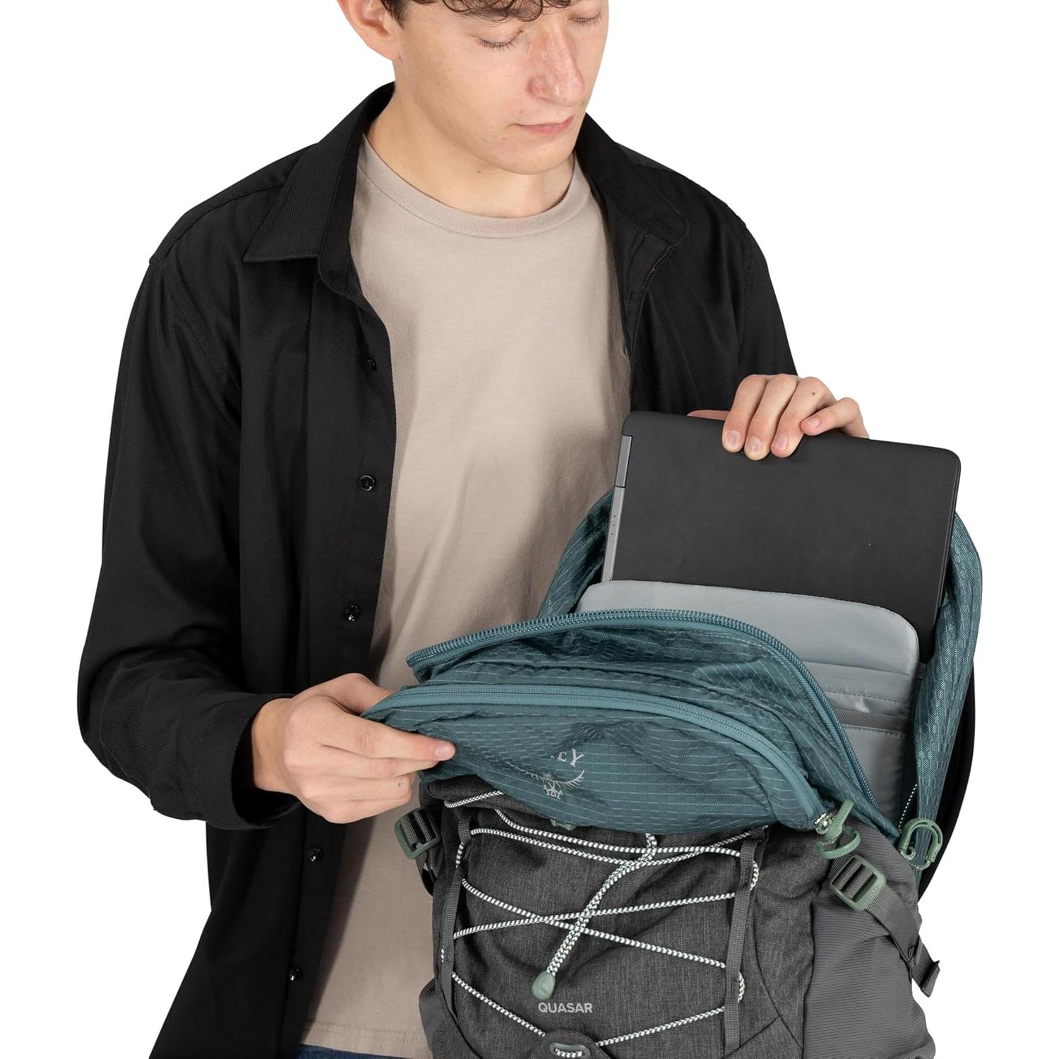 Mochila Osprey Quasar 26L Unisex con Funda para Laptop 14"
