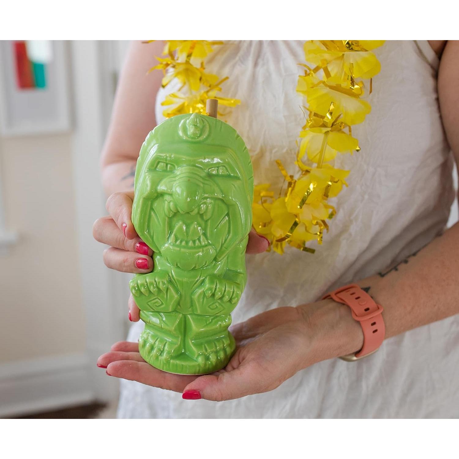 Taza Cerámica Geeki Tikis Gato de Batalla 414 ml Verde