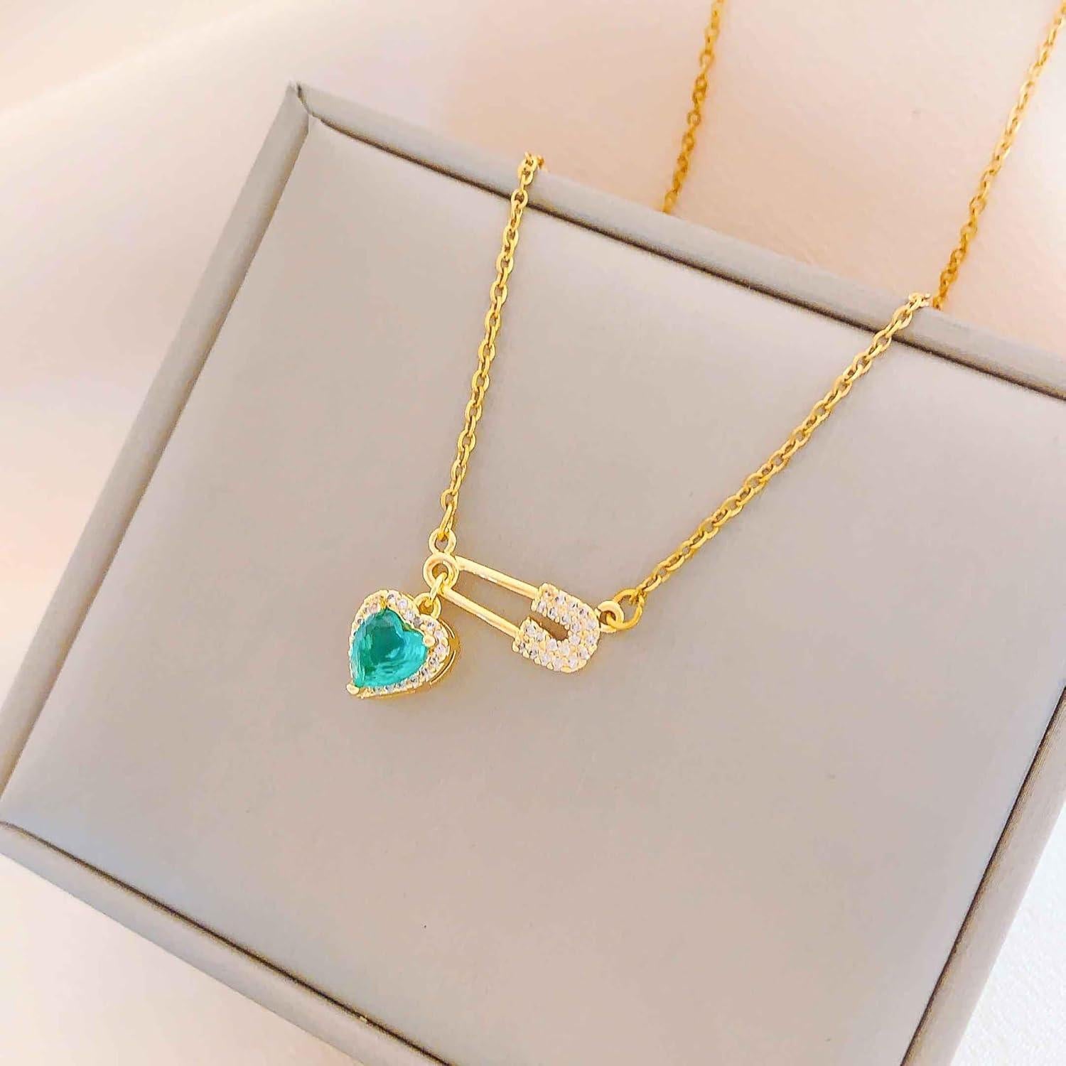 Collar de Alfiler de Seguridad Dainty Dorado con Charms 40cm