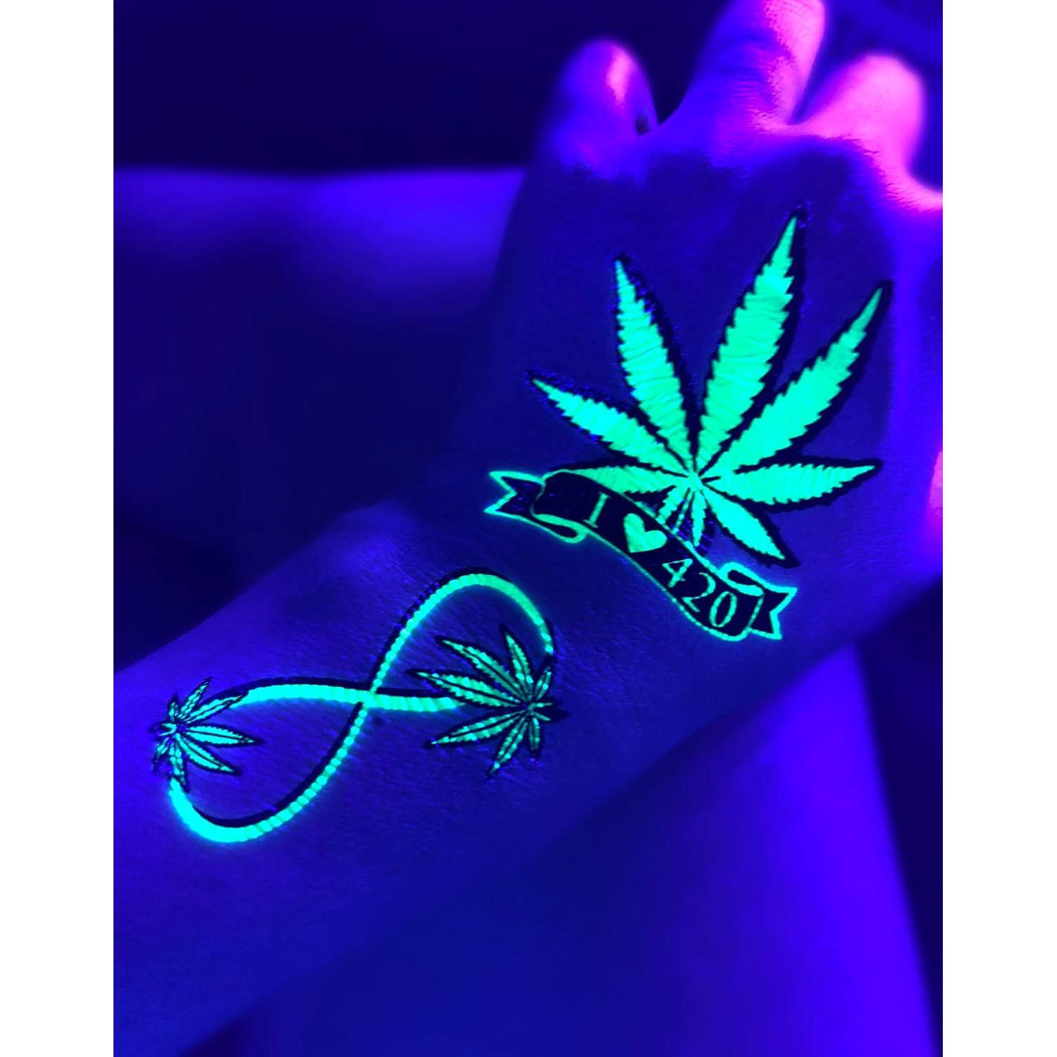 Tatuajes Temporales de Luz Negra d'IRIS Studio - Alienígenas