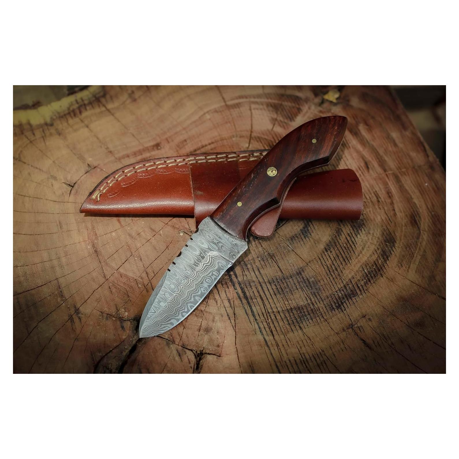 Cuchillo de Caza Bushcraft Damasco 24.1 cm con Funda de Cuero