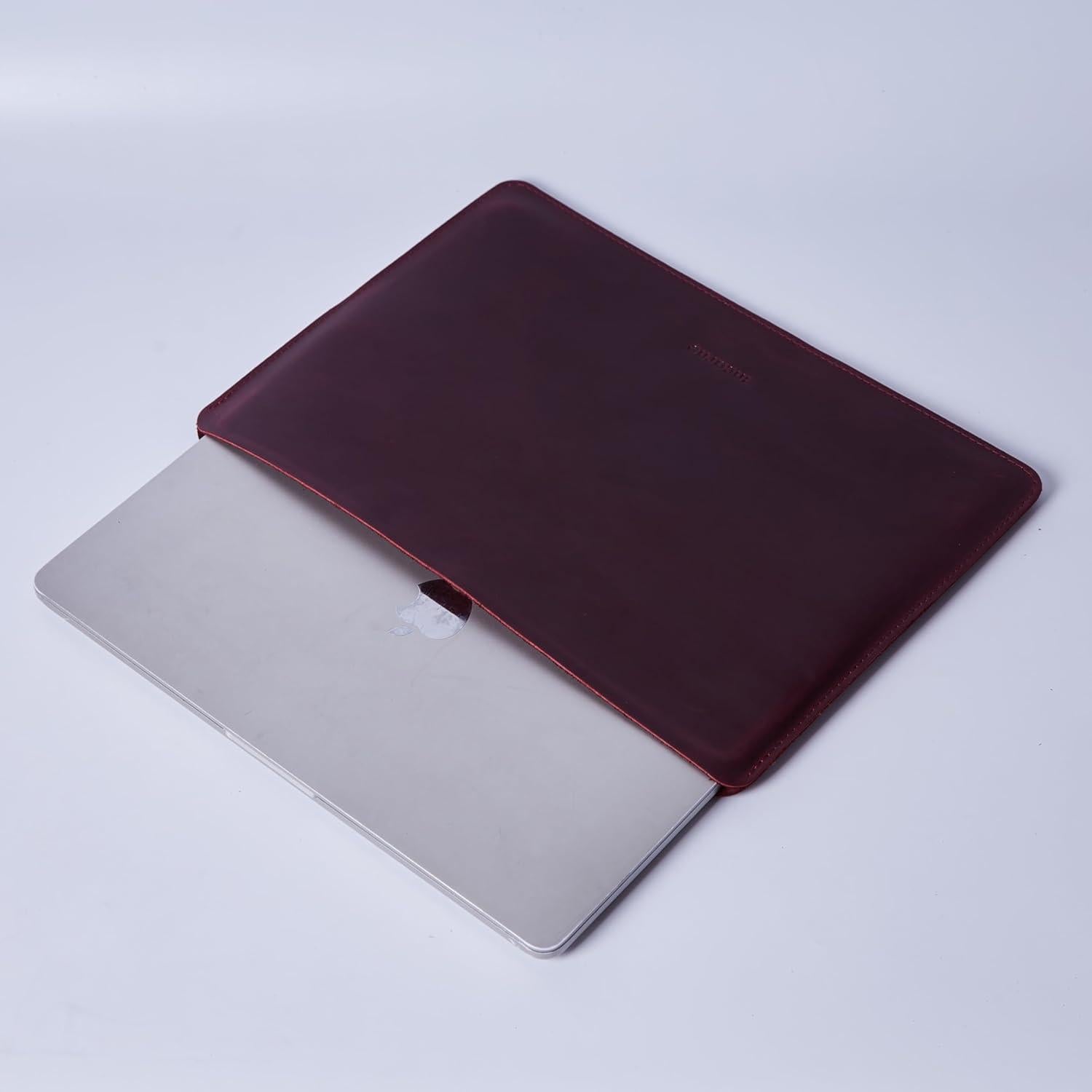 Funda de Laptop de Cuero INCARNE para MacBook Pro 14" Burdeos