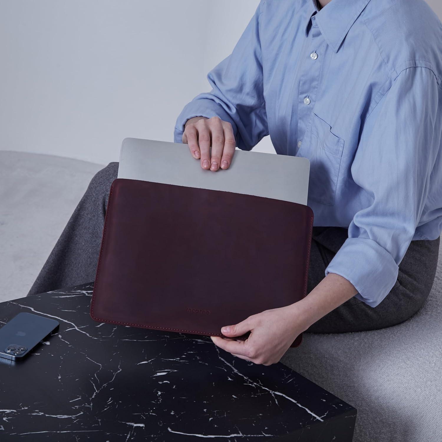 Funda de Laptop de Cuero INCARNE para MacBook Pro 14" Burdeos