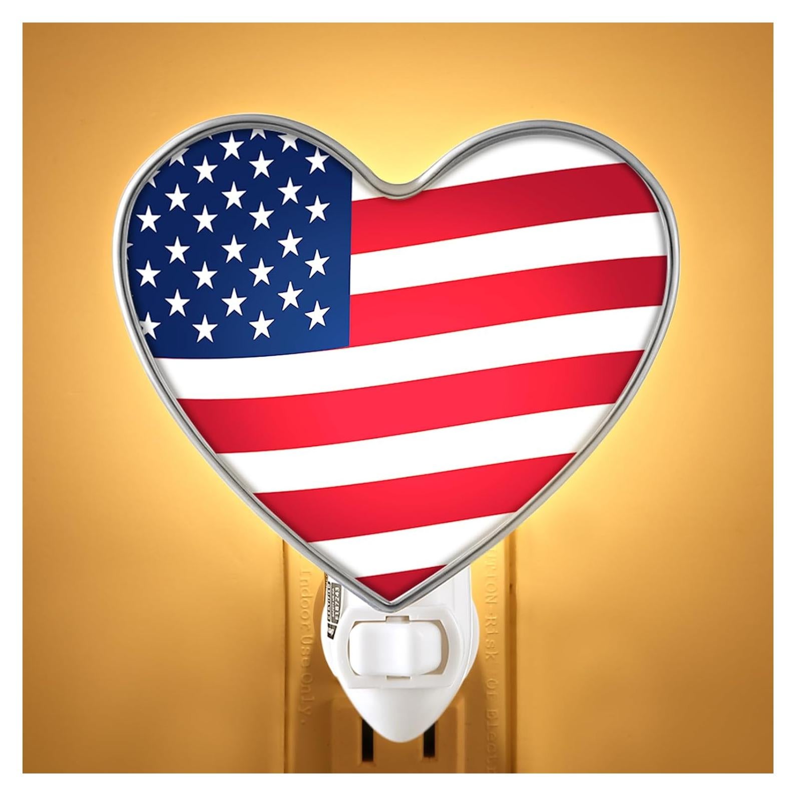 Luz Nocturna LED Corazón Kittmip 10x12.45cm Patriótica