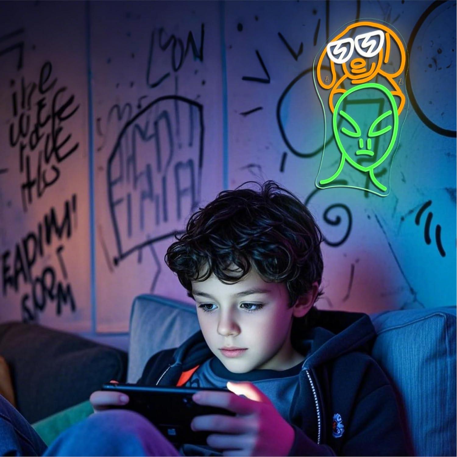 Luz de Neón LED Ineonlife Perro Alienígena 25 x 42 cm