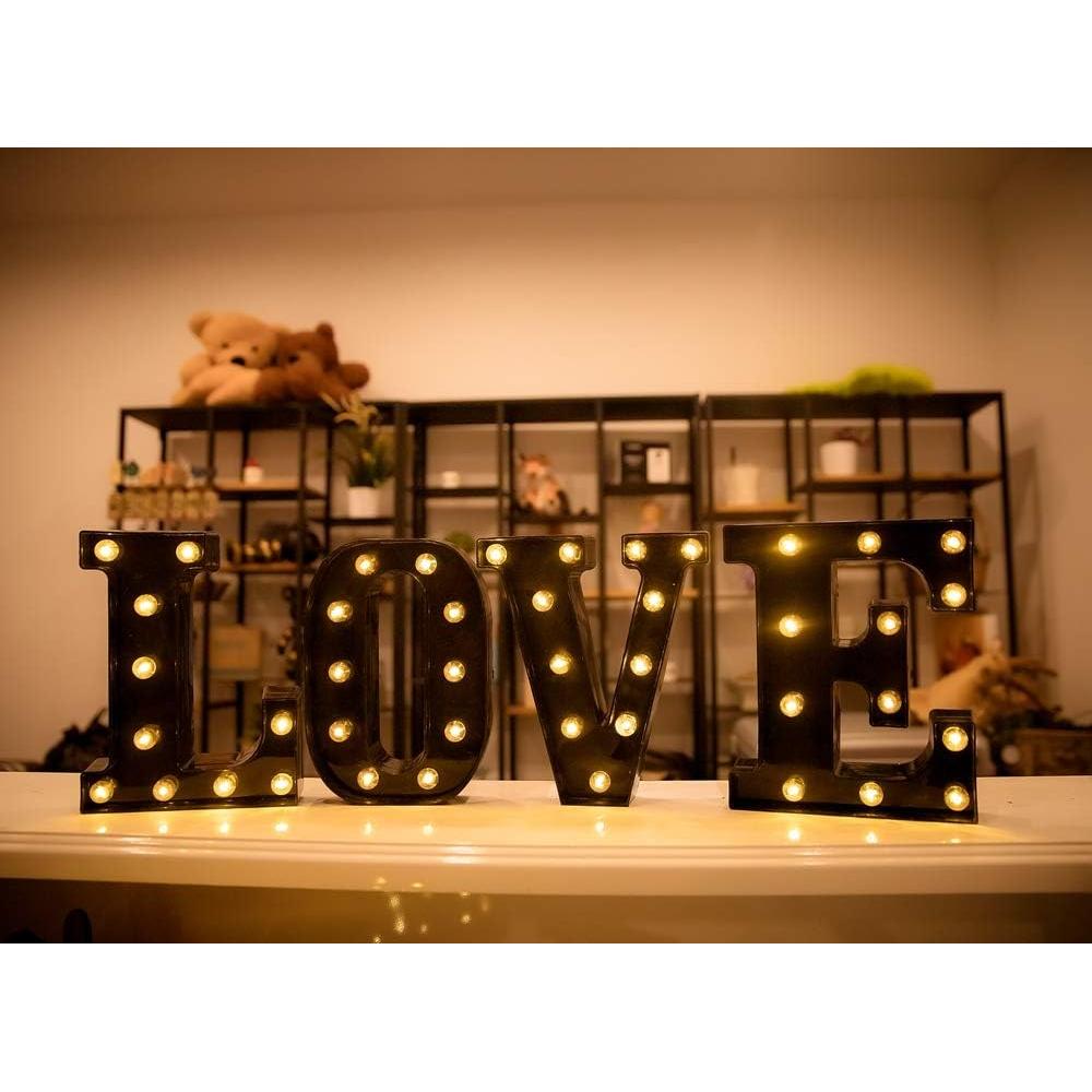 Luz LED Letras Foaky S 22 cm para Decoración de Eventos