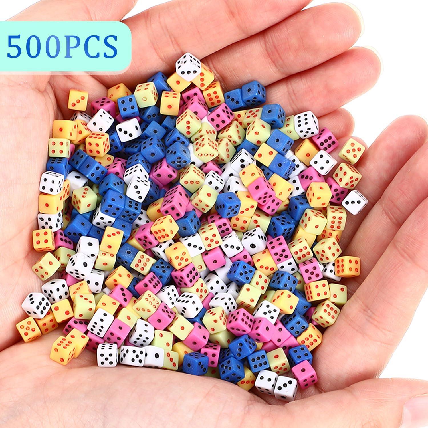 Set de 500 Mini Dados Acrílicos Poen 5mm en Caja Portátil